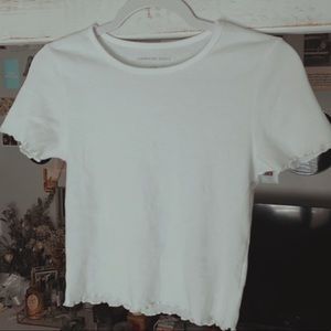 American Eagle Lettuce Cut Baby Tee